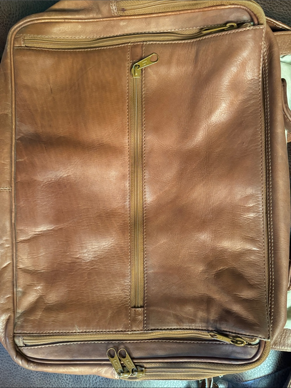 Women’s Leather Book/Messenger Bag in Brown - Classic Carry - Picture 4 of 7